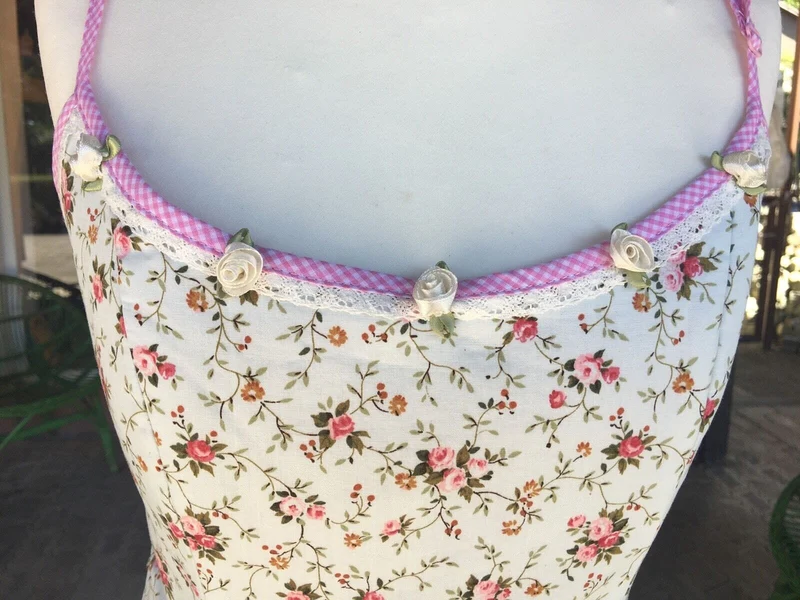 Dirndl Kleid, Krüger Madl, Madrid, Midi 60 cm, geblümt, Gr. 34