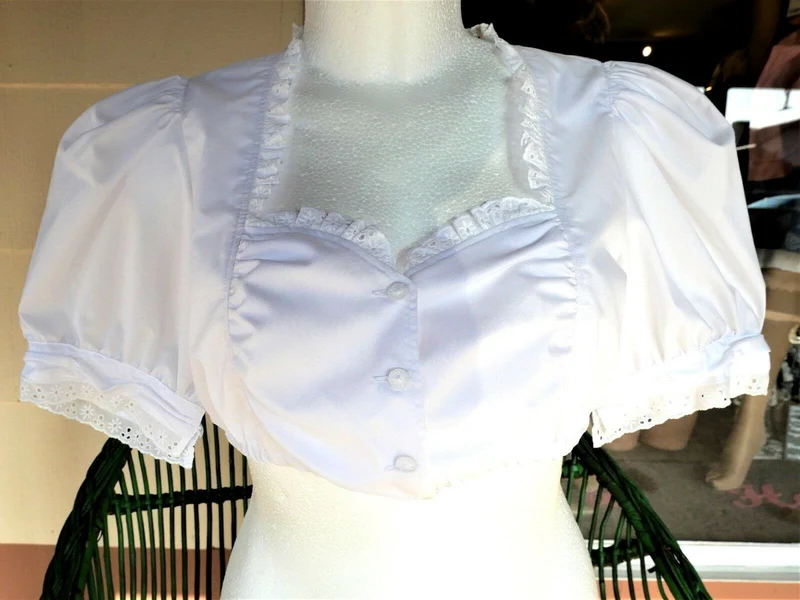Dirndlbluse, Hess, weiß, halbarm, Knöpfe, Herzausschnitt, Spitze
