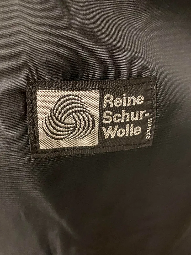 Vintage Herrenanzug aus reiner Schurwolle mit Weste & Fliege