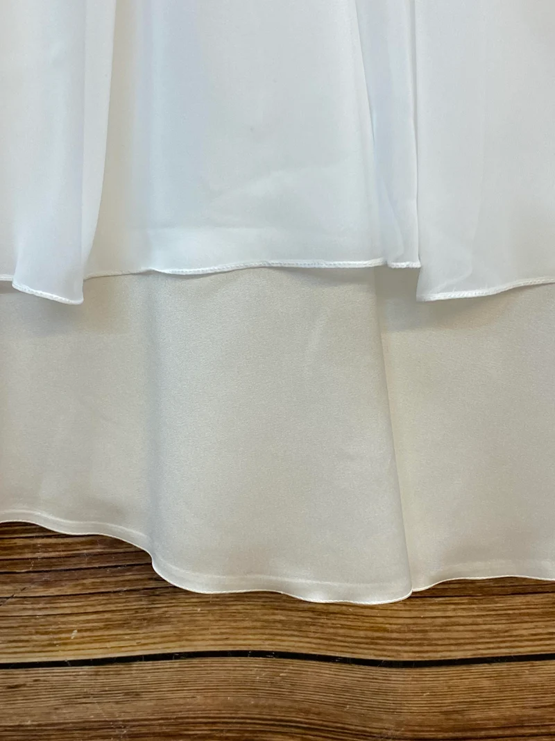 Kommunionkleid weiß mit Kragen, Stickerei & Chiffonrock Gr. 128