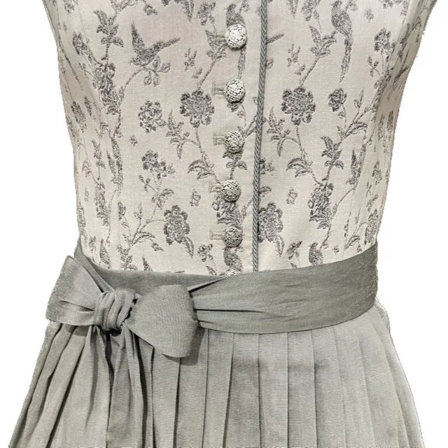 Dirndl Nude