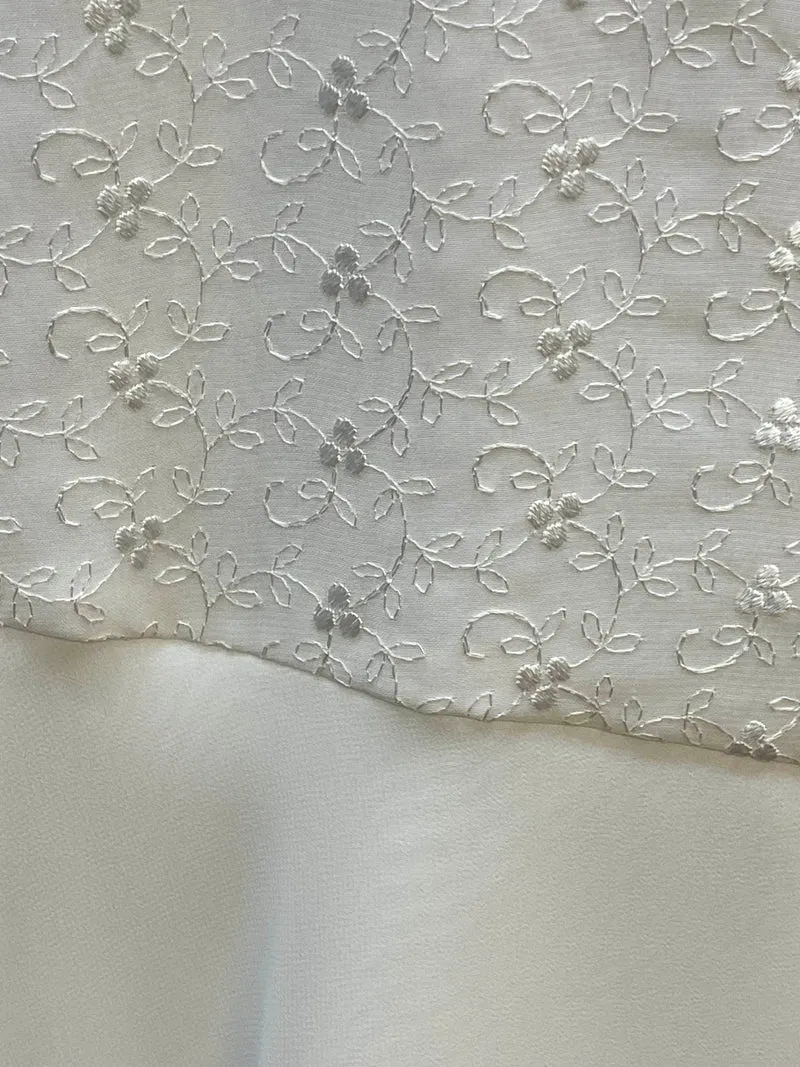 Kommunionkleid weiß mit Stickerei & Chiffonrock Gr. 146 Bay Cörela