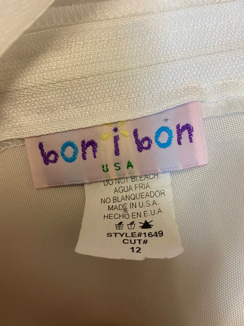 Kommunionkleid Weiß – Gr. 146 | Stickerei ungetragen