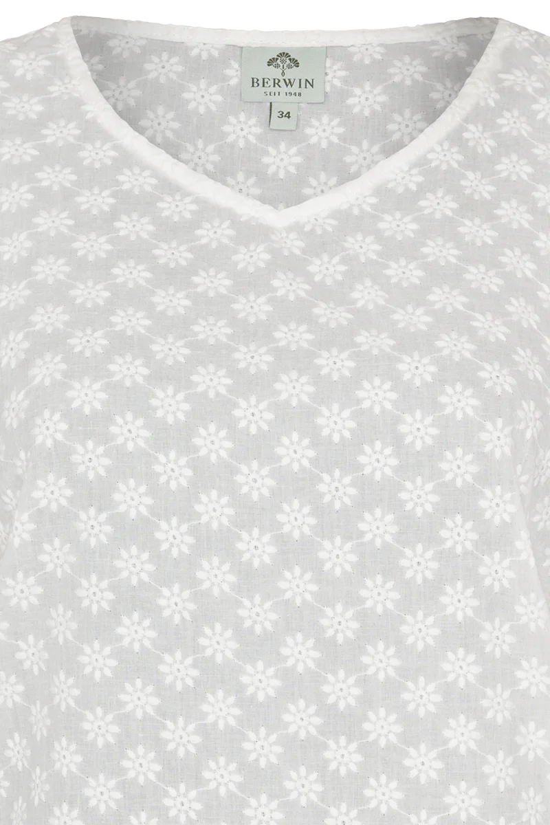 Damen Trachtenbluse/Shirt mit Flügelärmel und Blütenstickerei
