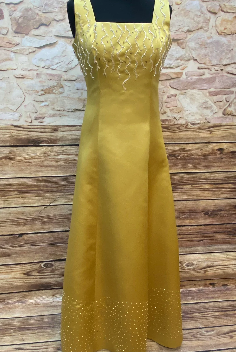 Goldenes Abendkleid Gr. 38 – Sale