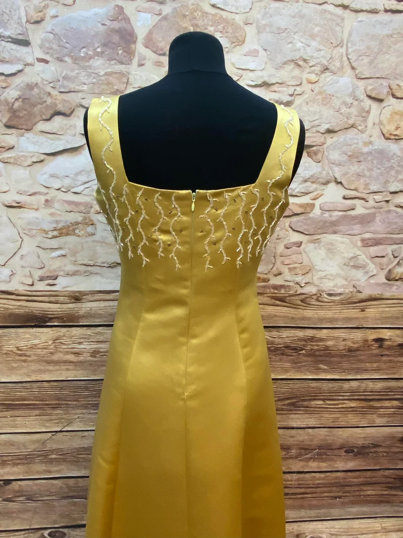 Goldenes Abendkleid Gr. 38 – Sale