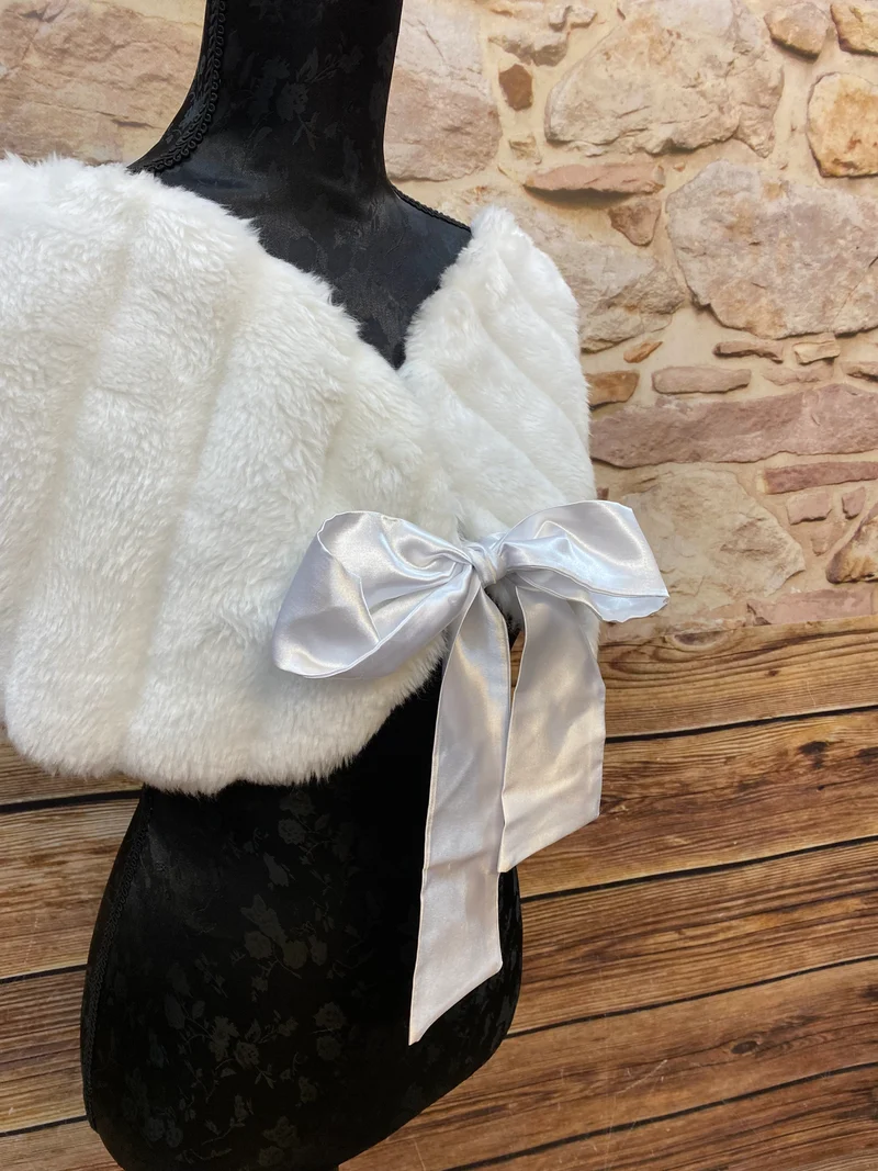Elegante weiße Braut-Cape / Schulterstola – Gr. 42 (neu & ungetragen)