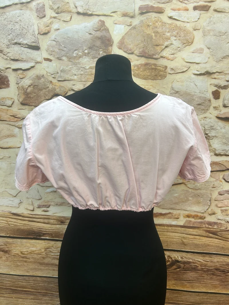 Vintage Dirndlbluse rosa – Gr. 42