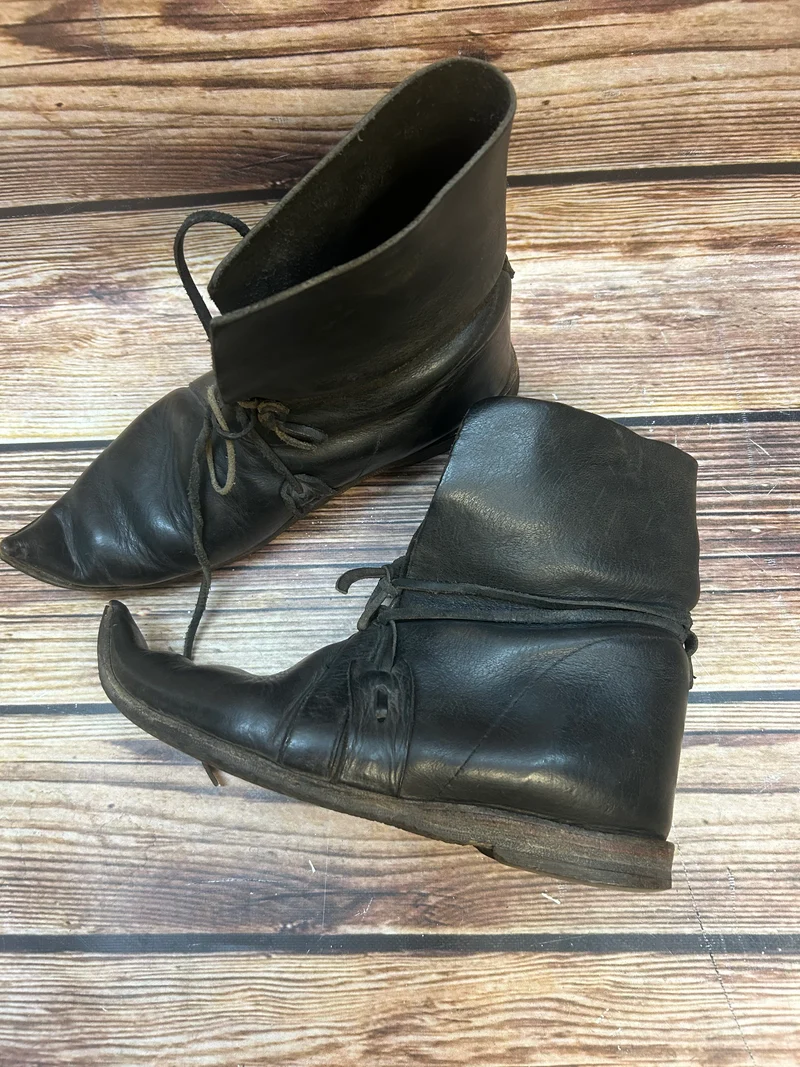 Vintage-Schuhe Schnabelschuhe - schwarz – Gr. 42