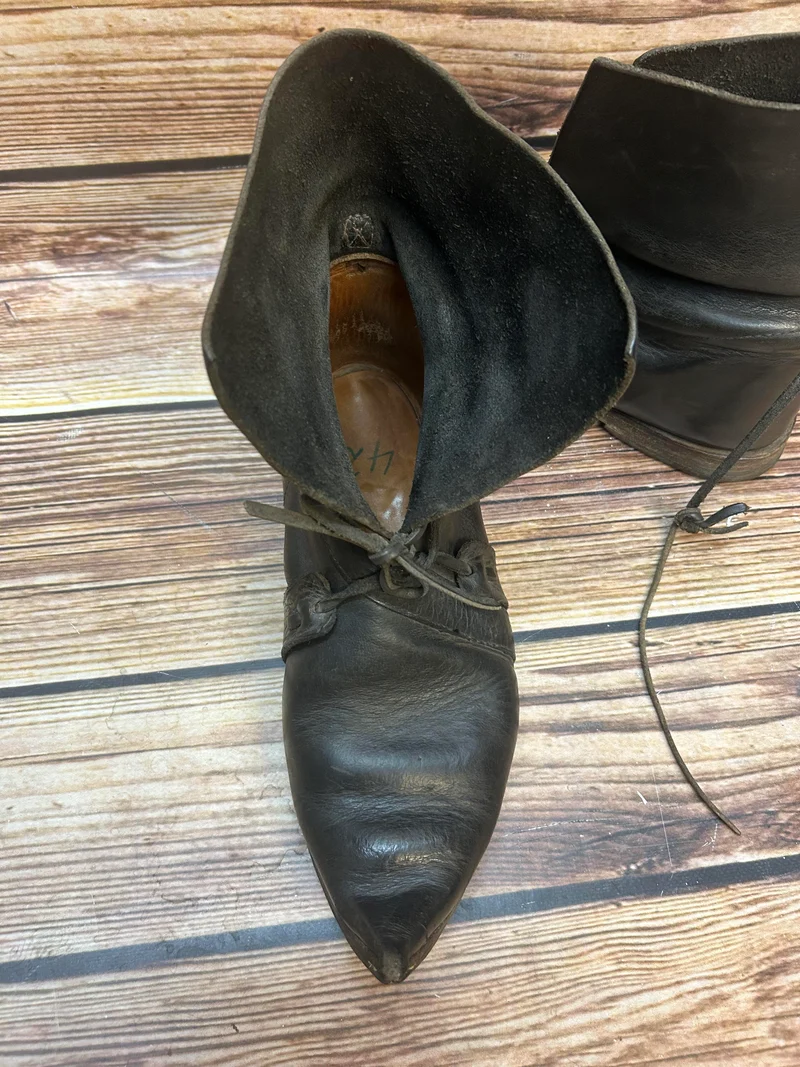 Vintage-Schuhe Schnabelschuhe - schwarz – Gr. 42