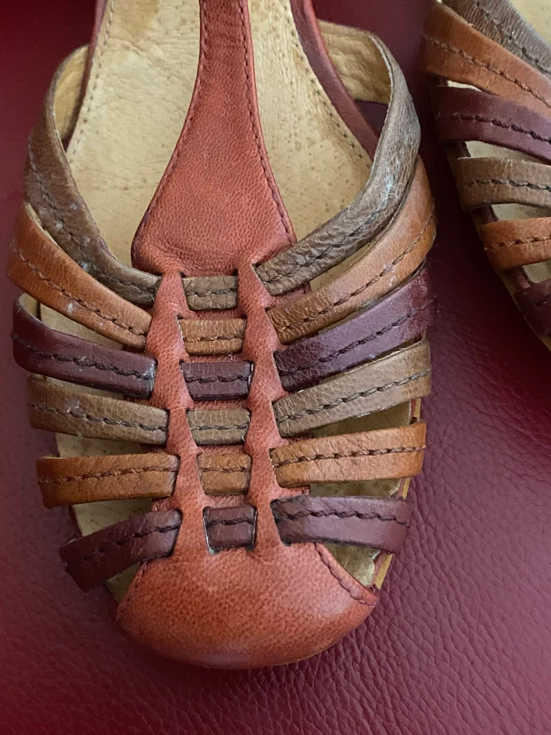 Vintage-Schuhe T-Steg Sandalen – Größe 39