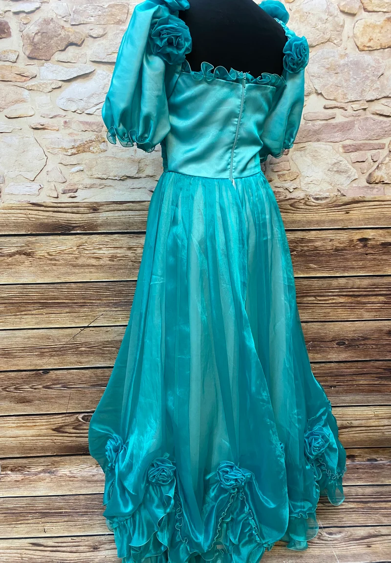 Türkis-Prinzessinnen-Ballkleid mit Rosetten – Gr. 38
