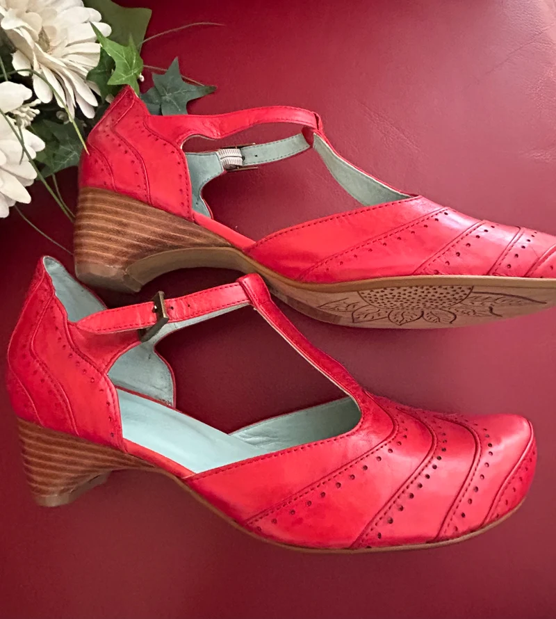 Vintage-Schuhe T-Steg Pumps Gr. 39½