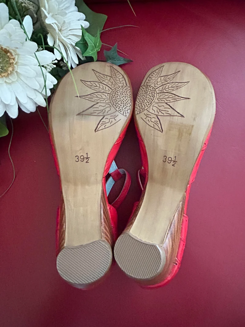 Vintage-Schuhe T-Steg Pumps Gr. 39½
