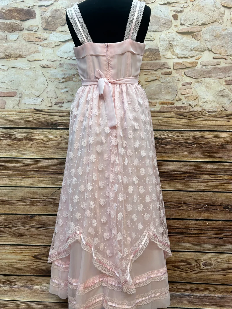 Rosafarbenes Spitzenkleid + Bolero, 70er-Romantik, Unikat