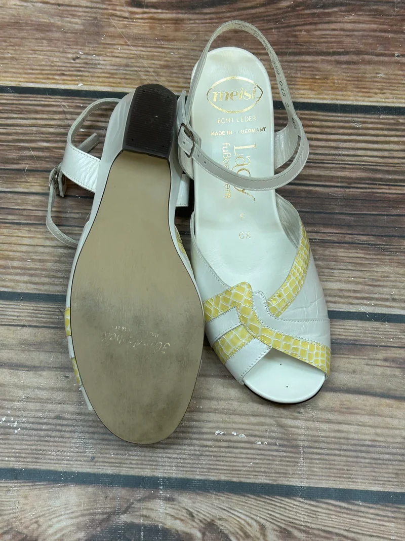 Leder-Slingbacks mit Gelb-Akzent – Größe 40