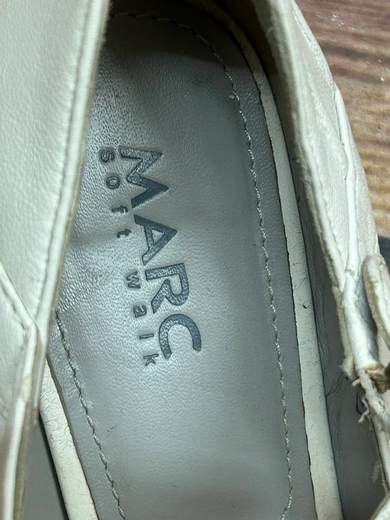 Vintage-Schuhe T-Steg-Pumps aus Leder