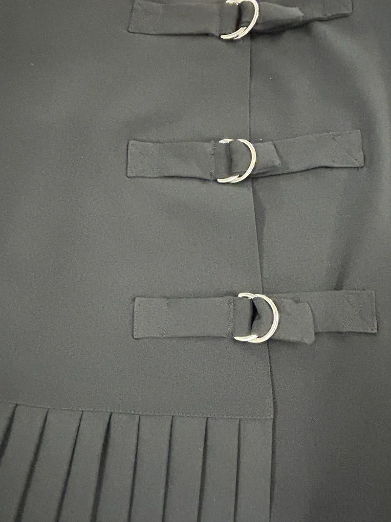 Rock Gr. 44 – Eleganter Vintage-Faltenrock mit Schnallen-Details
