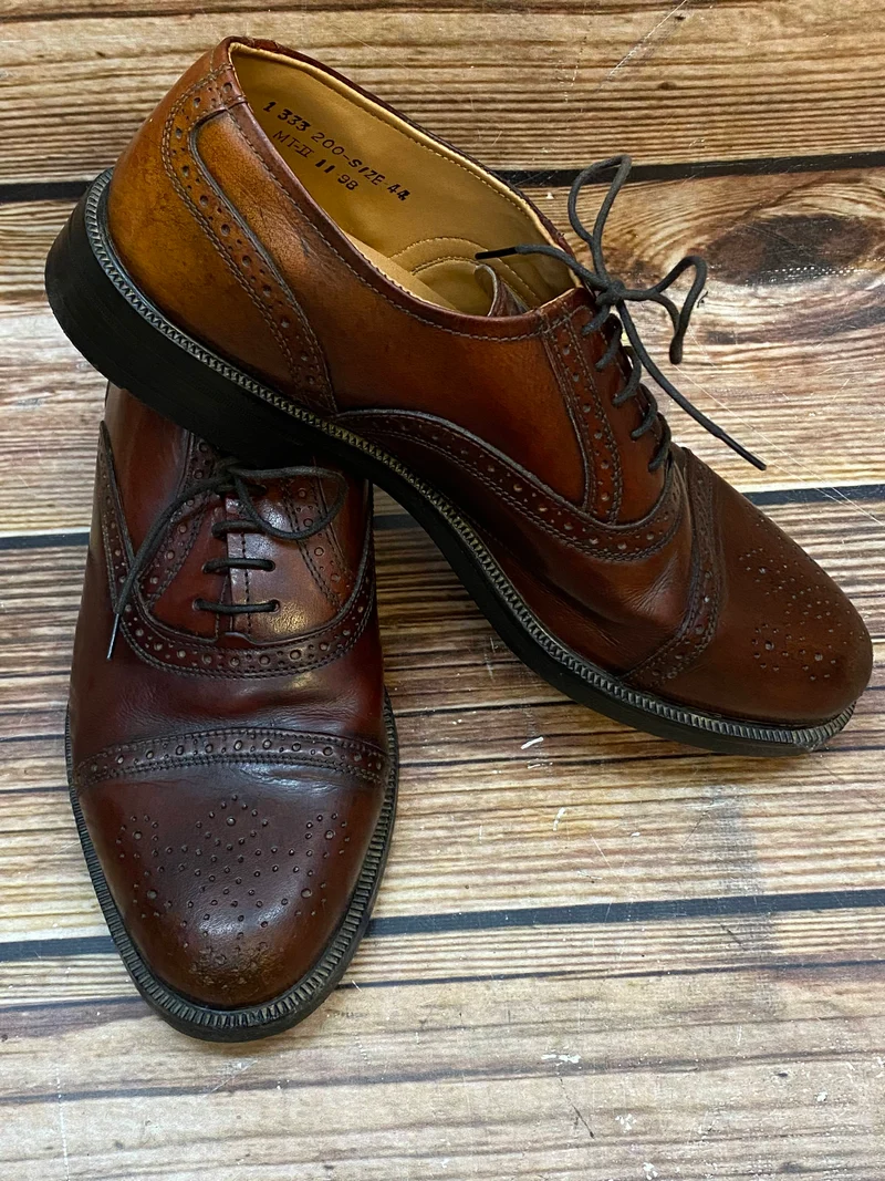 Vintage-Schuhe Brogues – Größe EU 44