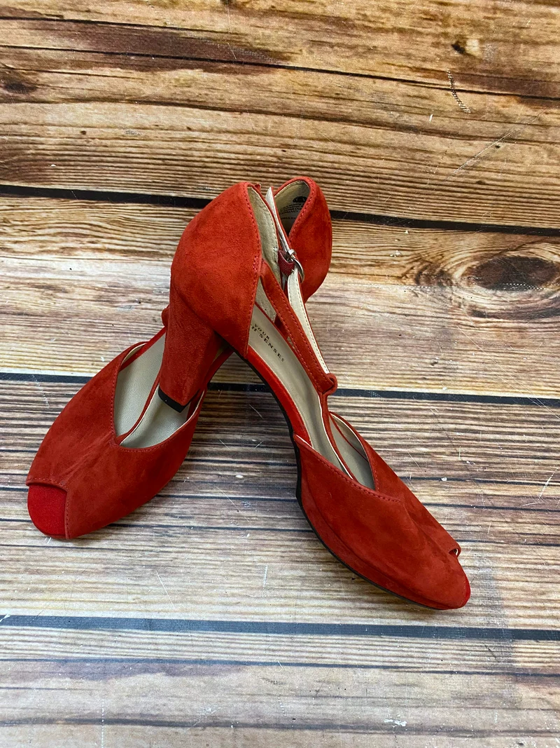 Vintage-Schuhe T-Steg-Pumps in Rot – Größe 39