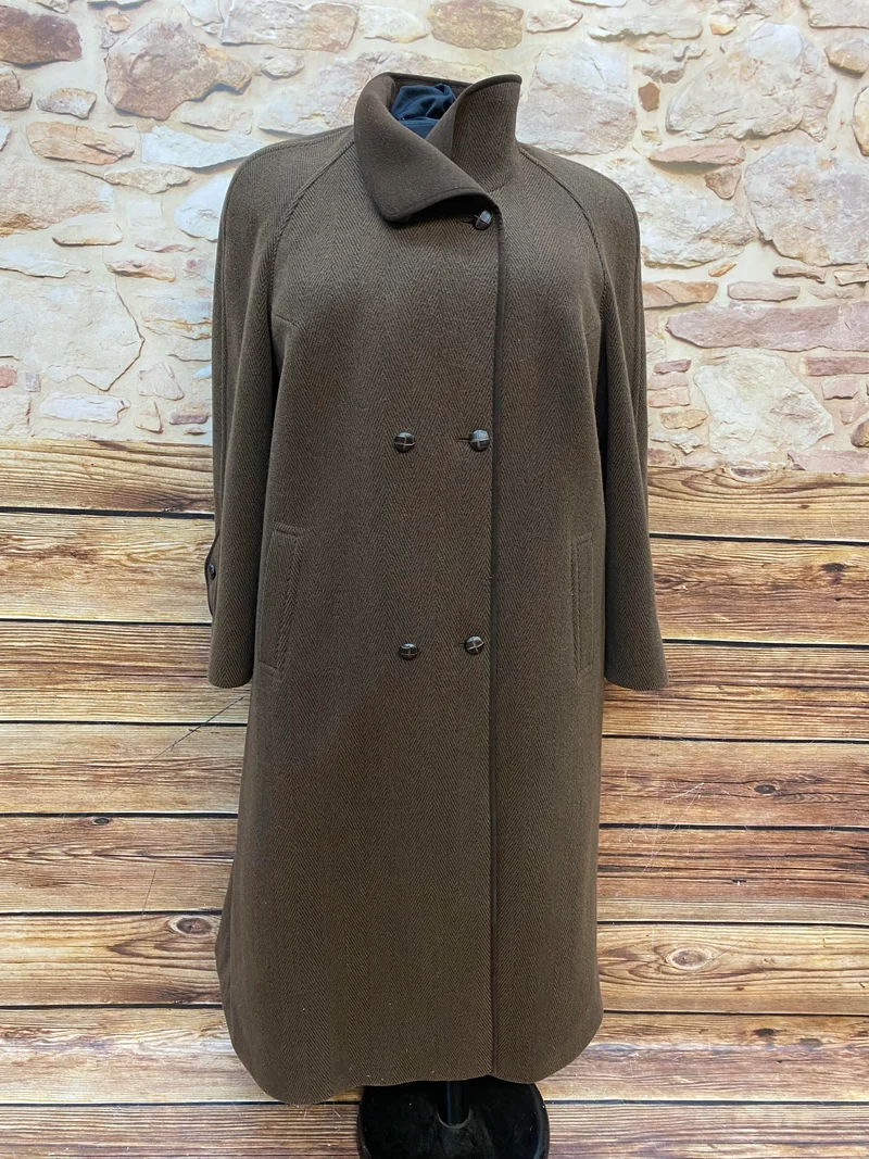 Vintage Damenmantel aus Schurwolle und Angora, Braun – Größe 50