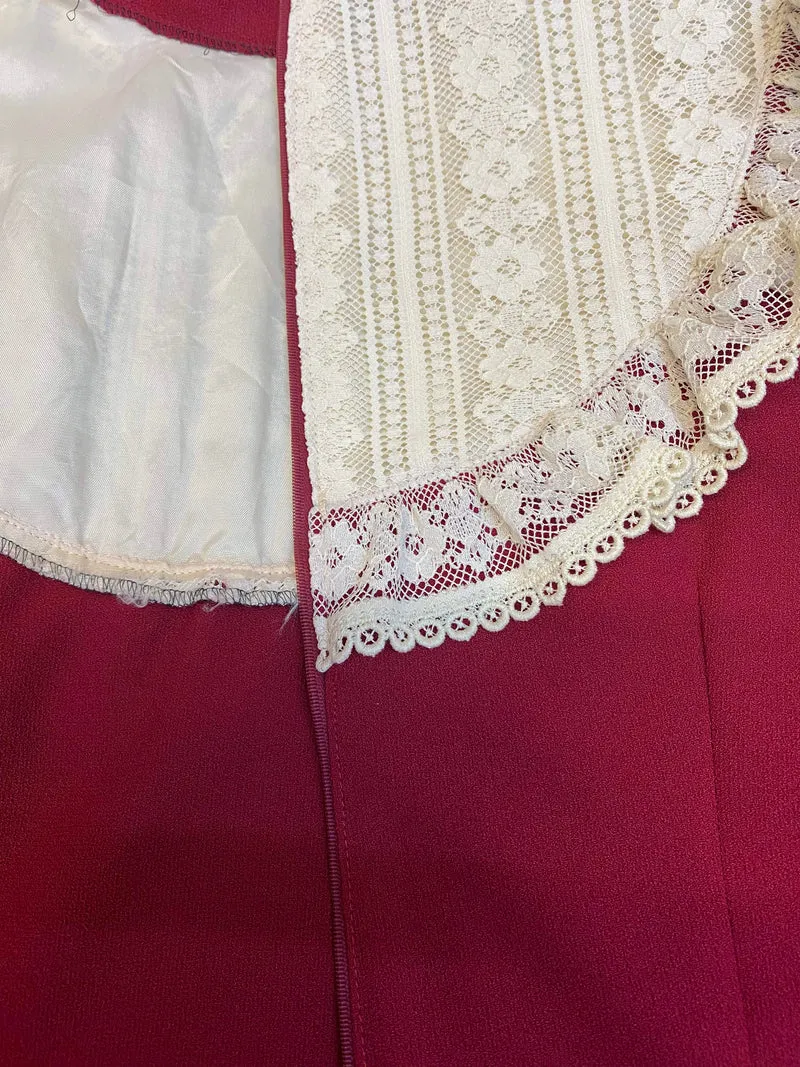 Elegantes Vintage-Kleid in Bordeauxrot mit Spitzenbesatz – Größe 38
