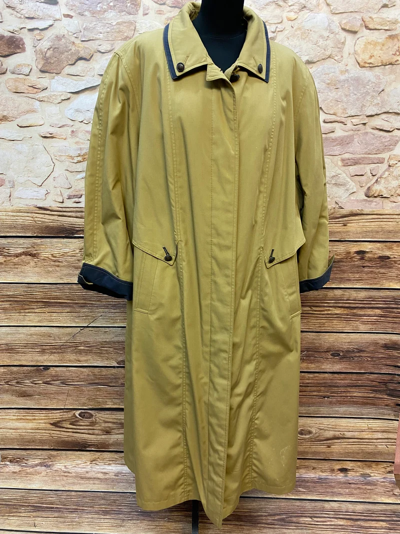 Klassischer Damen Trenchcoat Gr.52