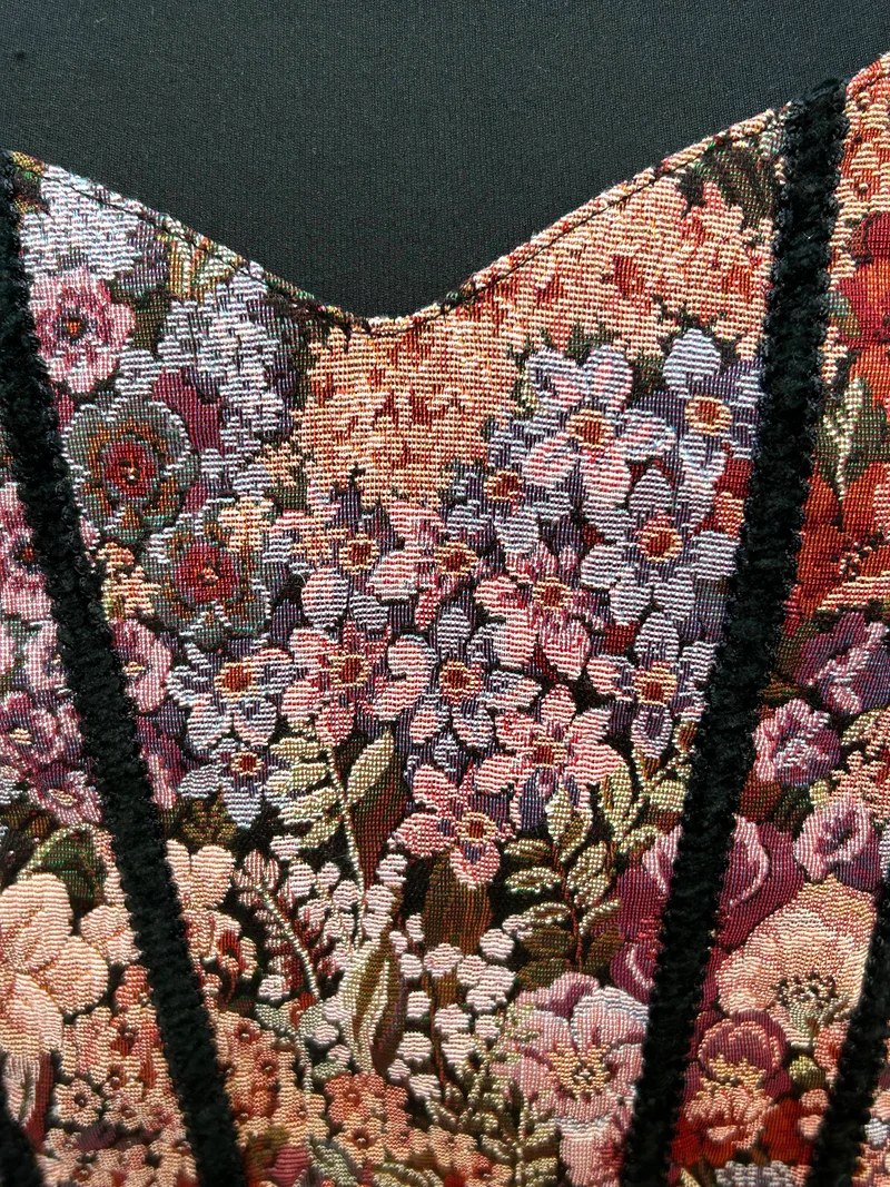 Vintage Damen Weste mit floralem Muster | Gobelin-Stil Gr.46