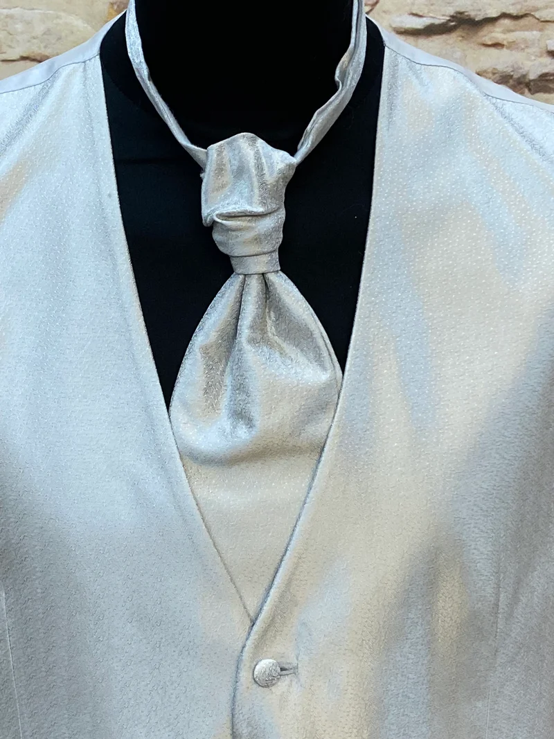 Hochzeitsweste Wilvorst elfenbein Set Plastron Gr. 54 elegant