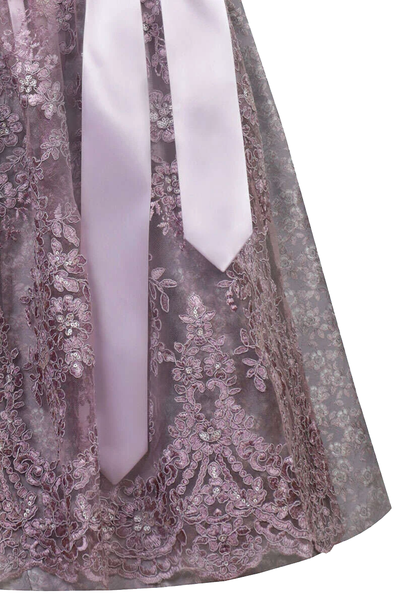 Mini-Dirndl mit Spitzenschürze