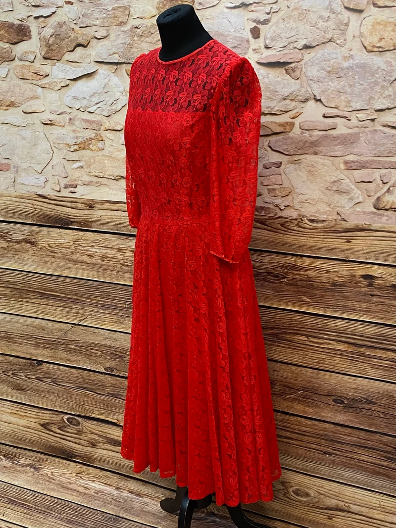 Vintage Spitzenkleid Rot – Theaterkostüm 80er Jahre Gr. 40