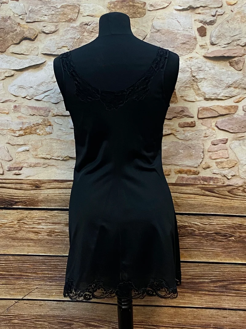 Vintage-Unterkleid mit Spitze – Schwarze Eleganz, Gr.36