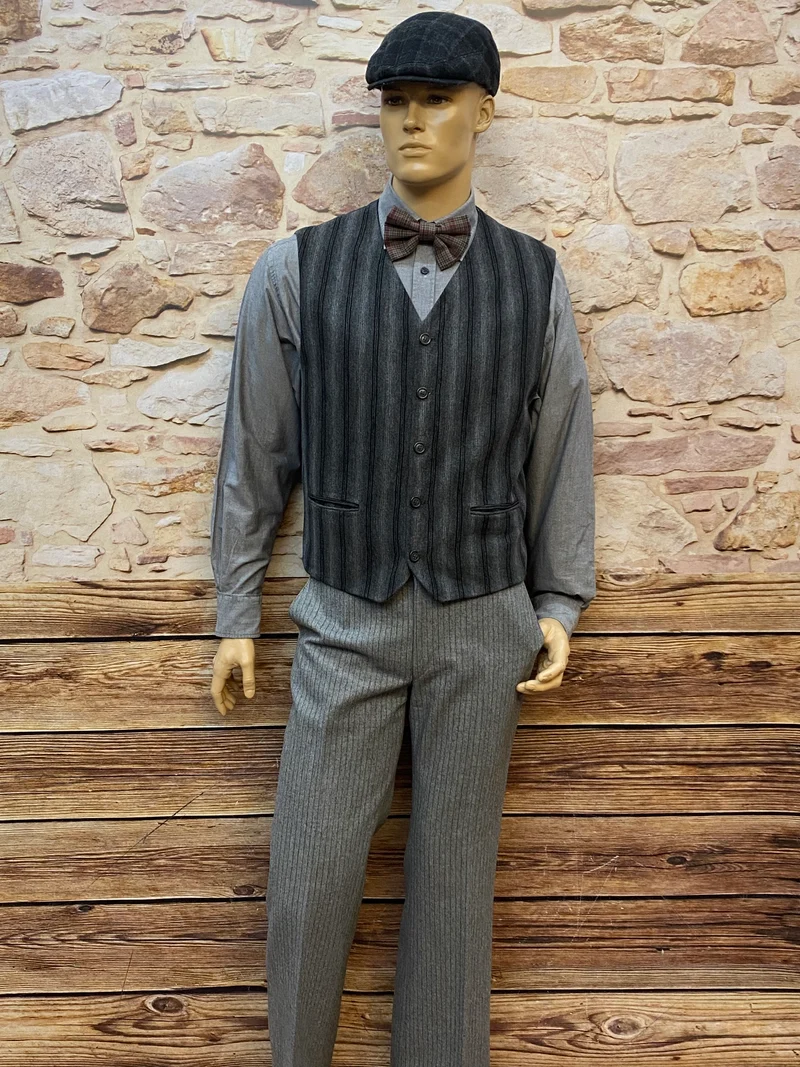 20er Jahre Herren Outfit in Grau mit Weste, Hemd & Schiebermütze