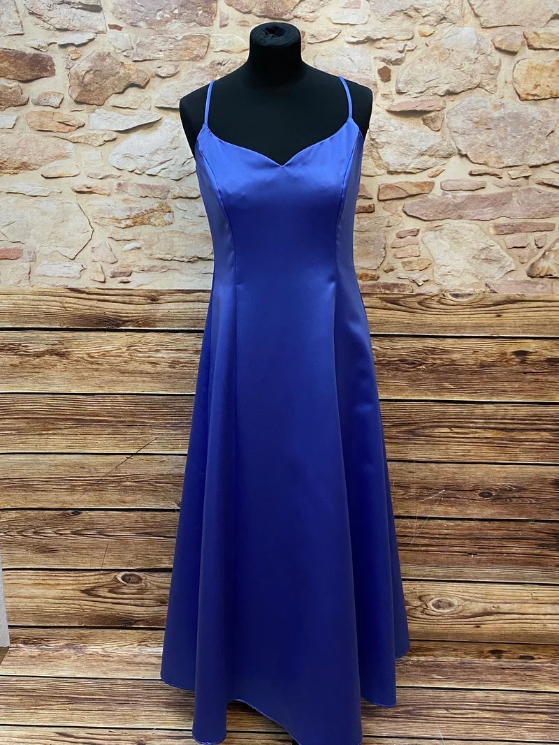 Abendkleid in königsblau Gr.40