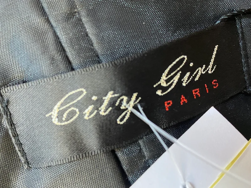 Abendkleid schwarz lang fließend City Paris Gr. 38
