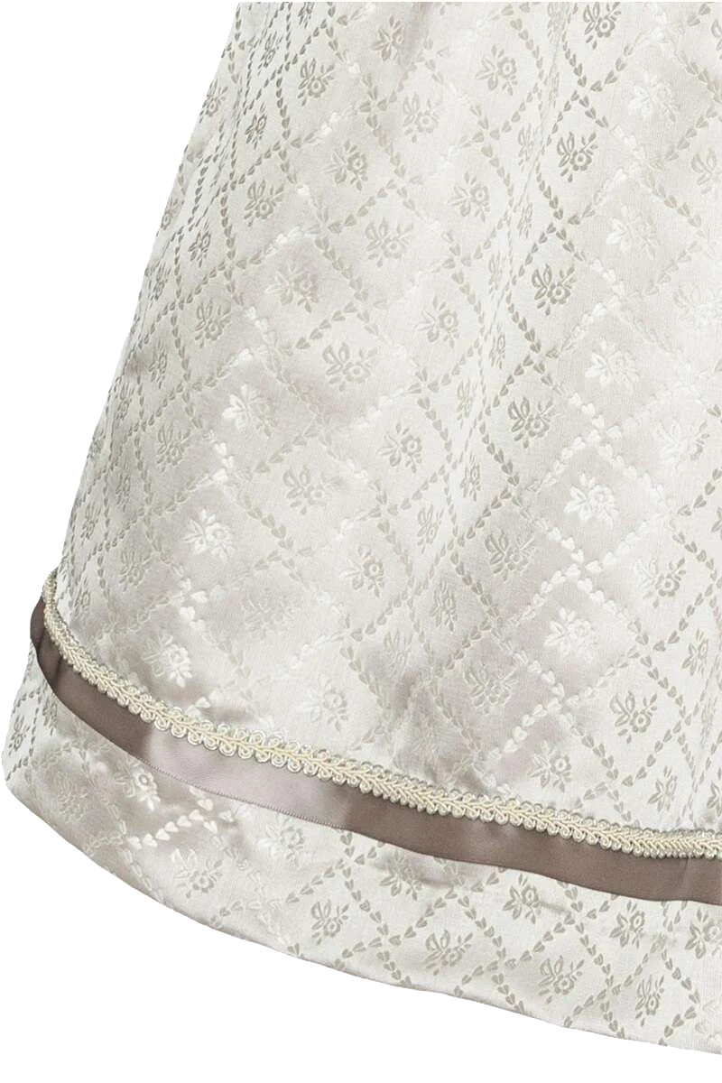 Mini-Dirndl mit Spitzenschürze