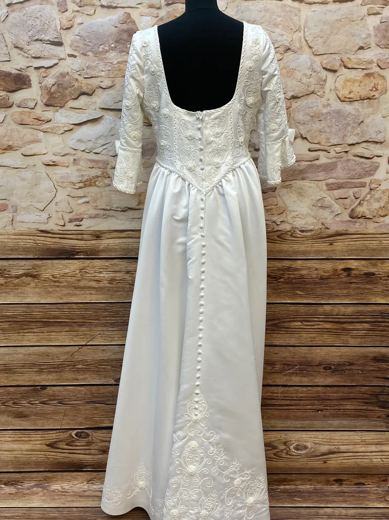 Vintage Brautkleid weiß Gr. 44 A-Linie mit Stickerei