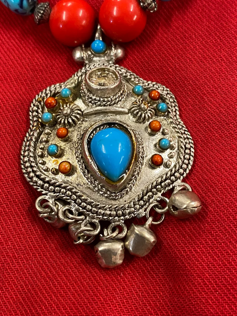 Ethno Halskette Türkis rot blau Metall Schmuck Kette Anhänger
