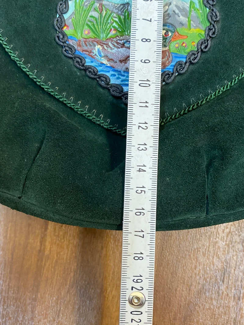Vintage Dirndltasche dunkelgrün aus Wildleder mit Entenmotiv