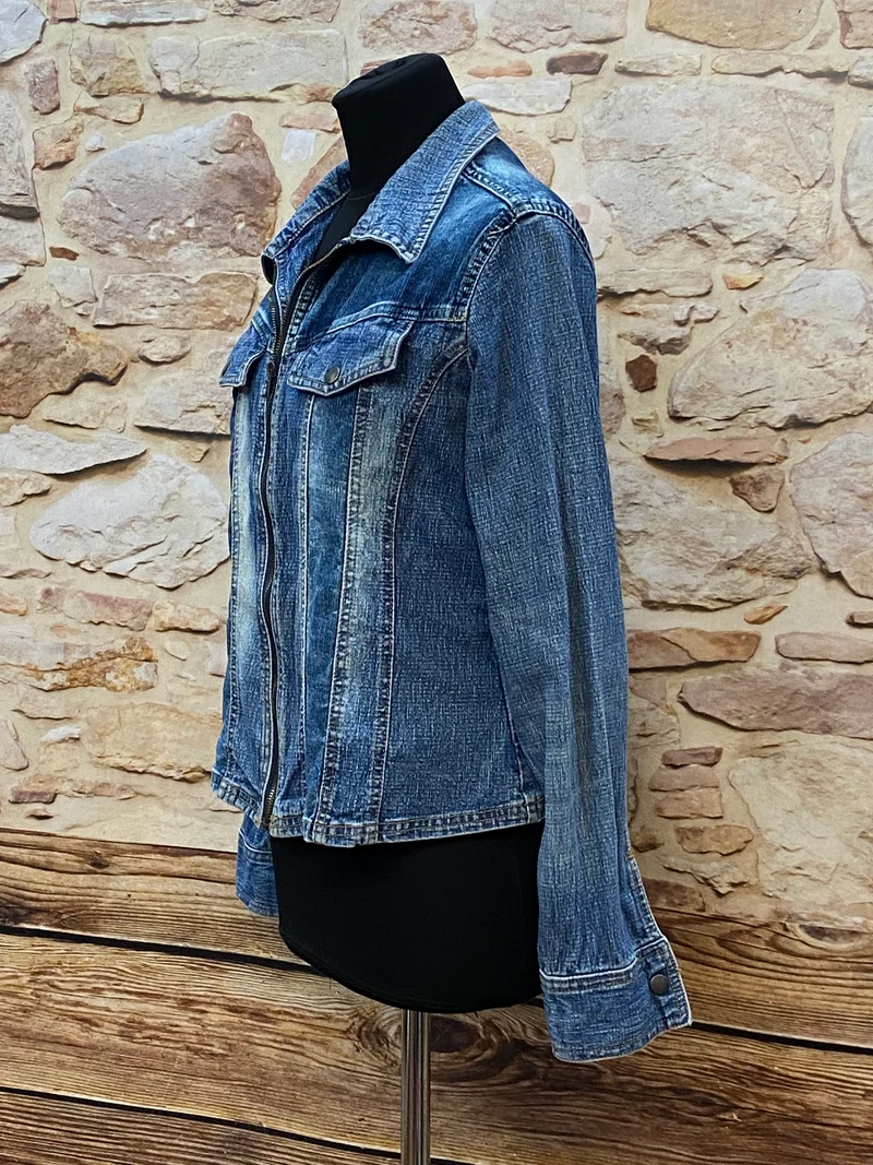 Vintage Jeansjacke Damen Gr. 38 – Denim Jacke mit Reißverschluss & Used Look