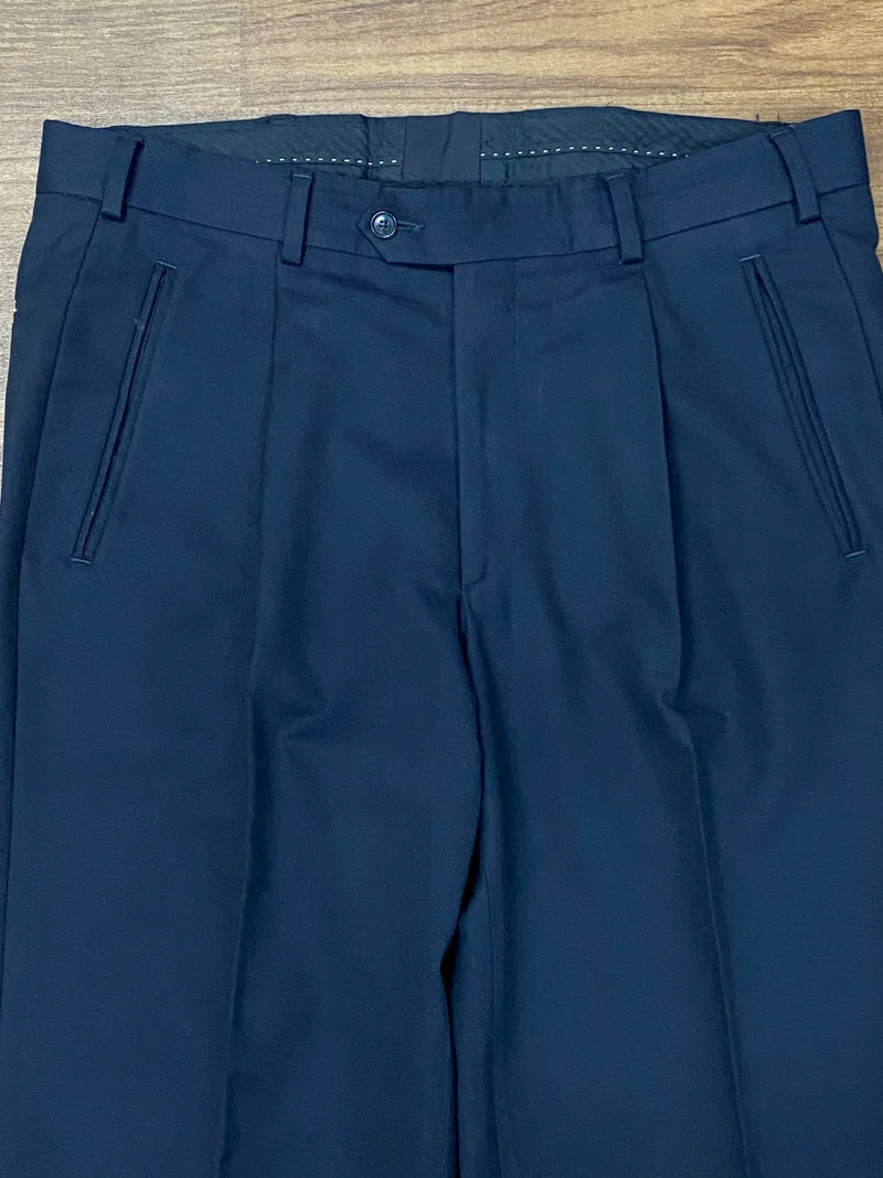 Vintage Bundfaltenhose Herren Schwarz Schurwolle Made in Italy Gr. 52