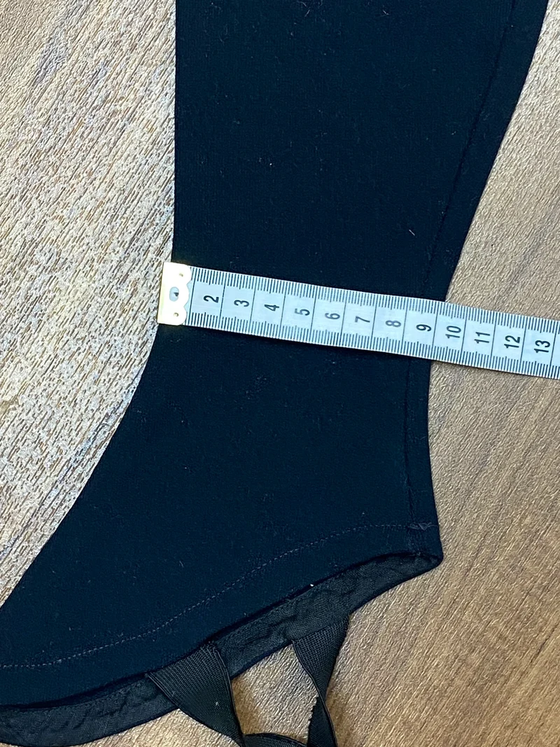 Stiefelstulpen, Gamaschen, viktorianisch, Damen-Überzieher, schwarz mit roten Knöpfen