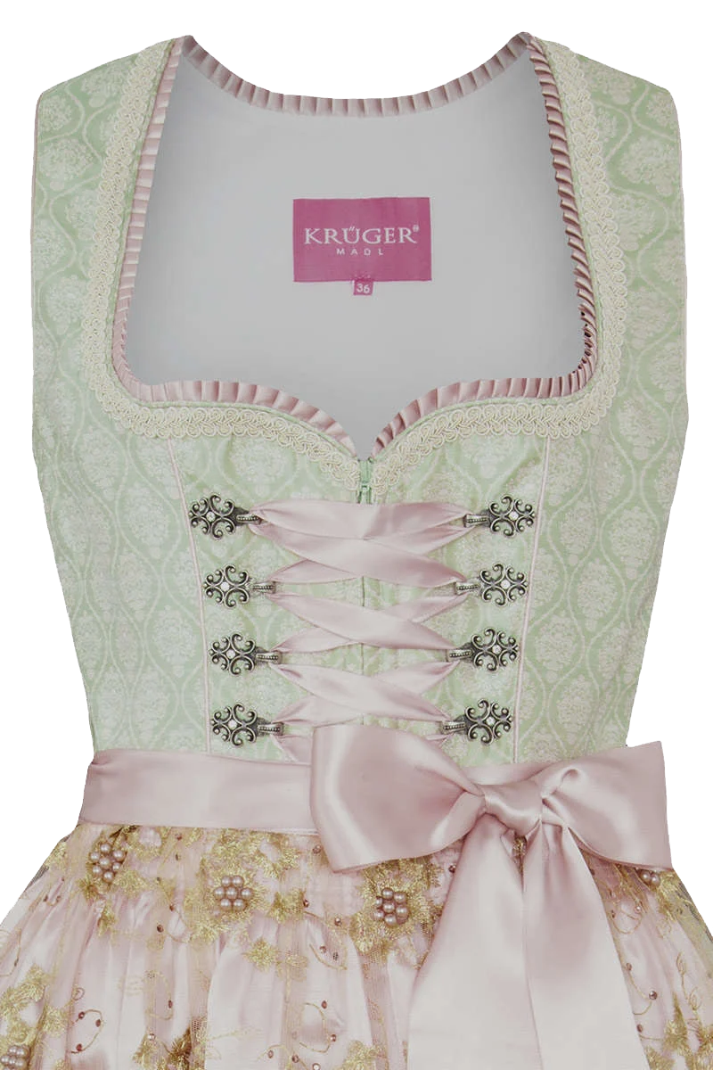 Mini-Dirndl mit Herzausschnitt