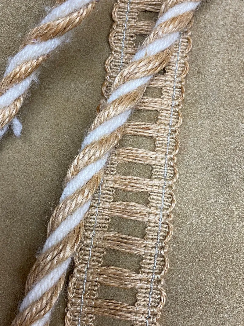 70er Jahre Vintage Wildleder Minirock Beige mit Kordelgürtel Gr. 36