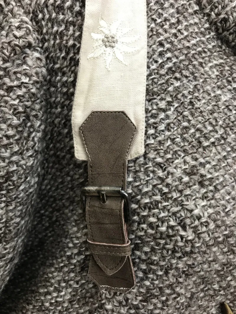 Vintage Trachten Strickjacke Damen Braun-Beige mit Edelweiß – Größe 46