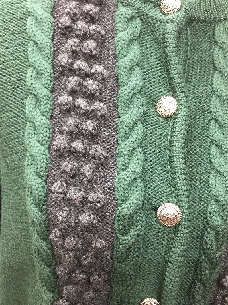 Vintage Trachten Strickjacke Astrifa Grün aus Schurwolle – Größe 44