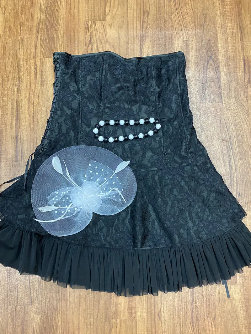 Gothic Vintage Kleid in Schwarz mit Accessoires – Größe 46