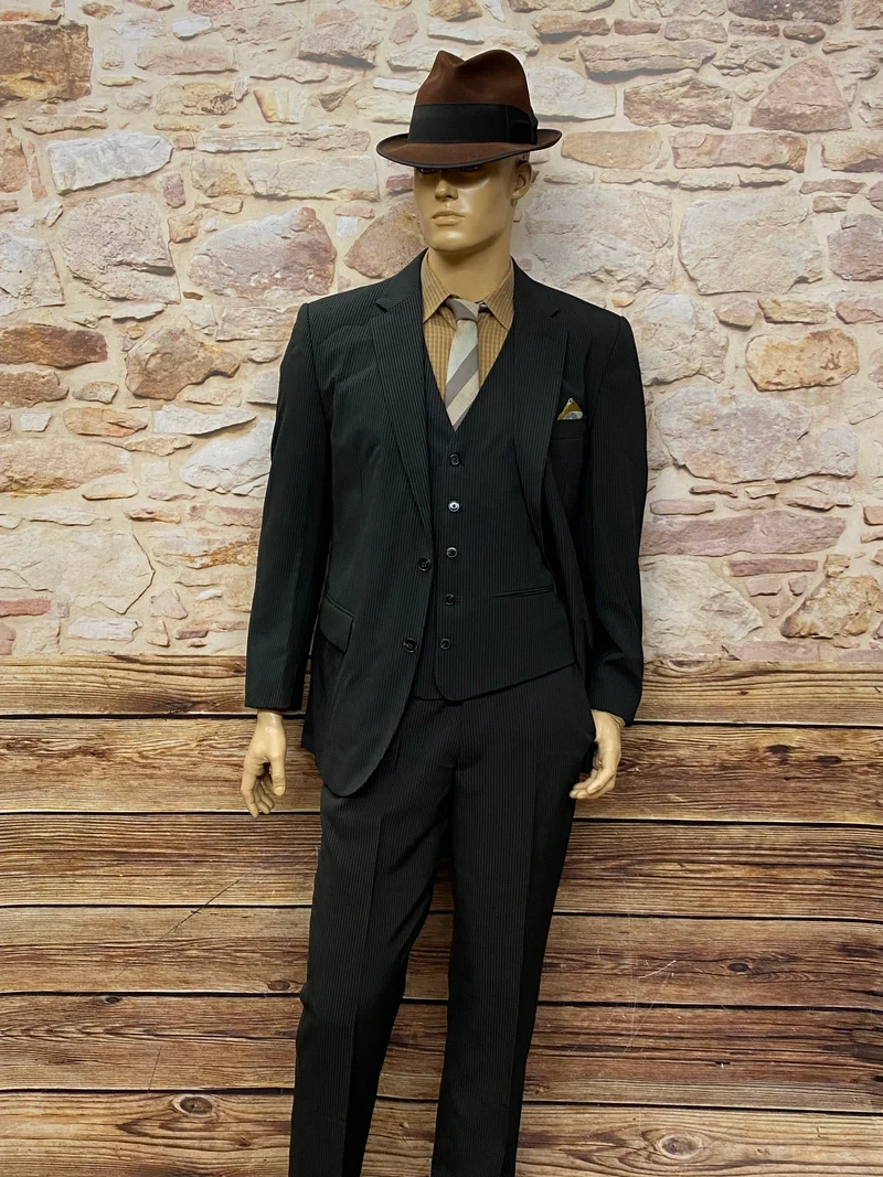 Vintage Anzug mit Hut & Accessoires Gr. 50 – 7-teilig