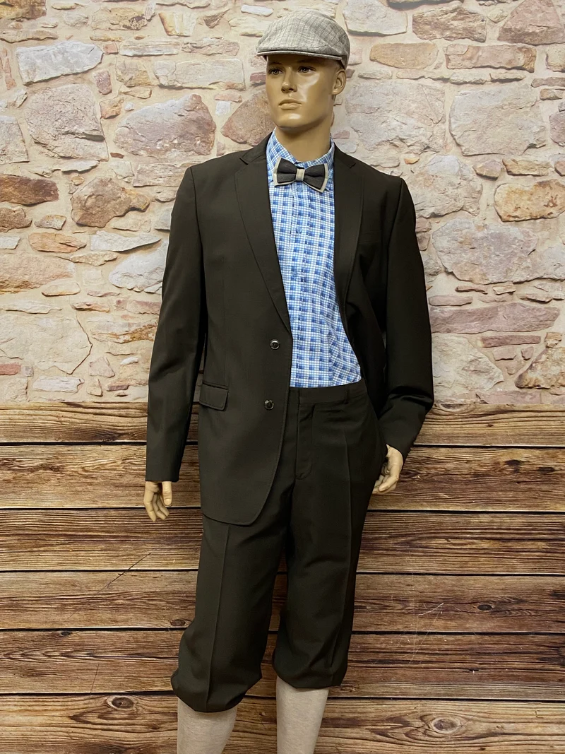 20er Jahre Herren Outfit braun Gr. 56 – Knickerbocker Anzug mit Schiebermütze, Fliege & kariertem Hemd
