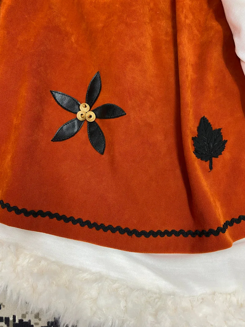 70er Jahre Damen Outfit mit Schlaghose, Bluse & Fellweste – Vintage Komplettlook Gr. 38